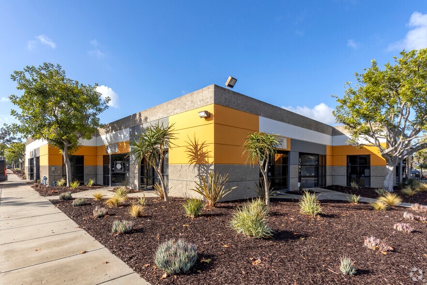 More Photos Of 9520 Padgett St, San Diego Unknown For Lease