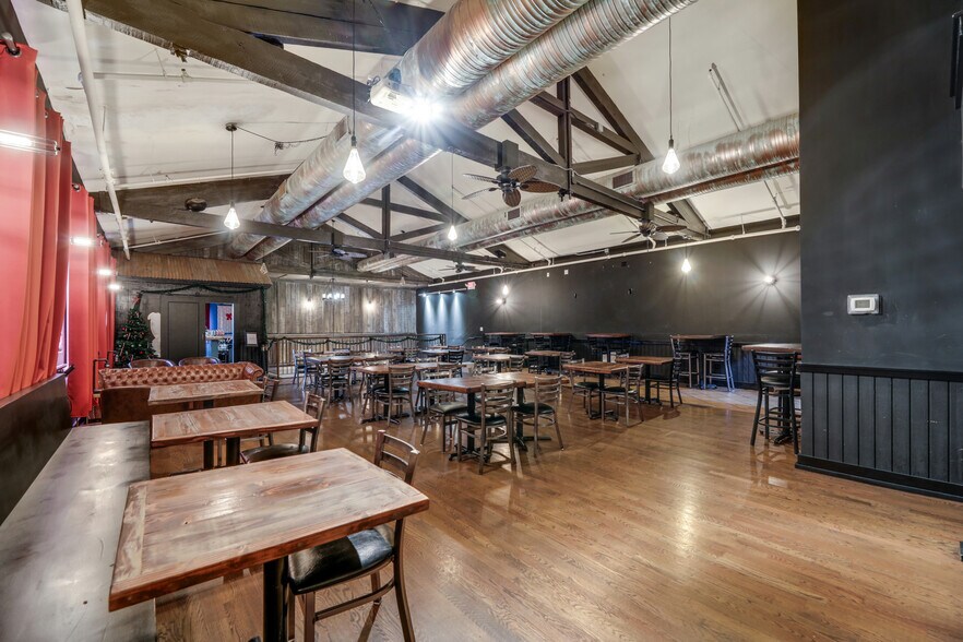 More Photos Of 285 Glenwood Ave, Bloomfield Restaurant For Sale