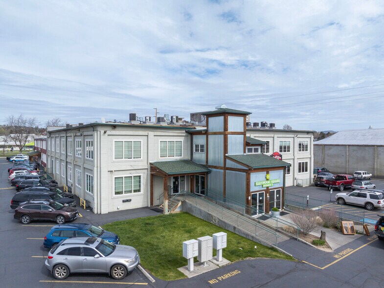 Primary Photo Of 5110 Tieton Dr, Yakima General Retail For Sale