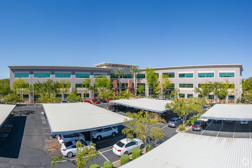 More Photos Of 5651 W Talavi Blvd, Glendale Office For Lease