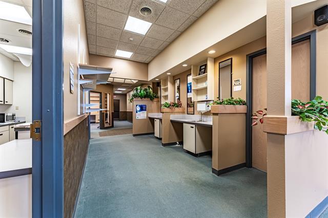 More Photos Of 34 SE Main St, Blackfoot Office For Sale