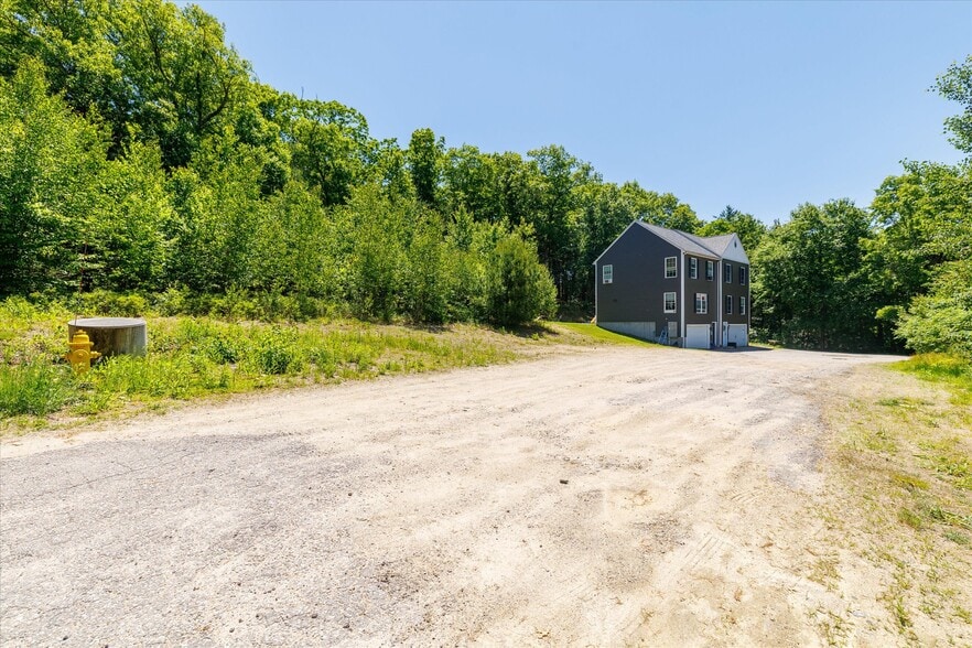 More Photos Of 115 Groveland Ave, Putnam Apartments For Sale