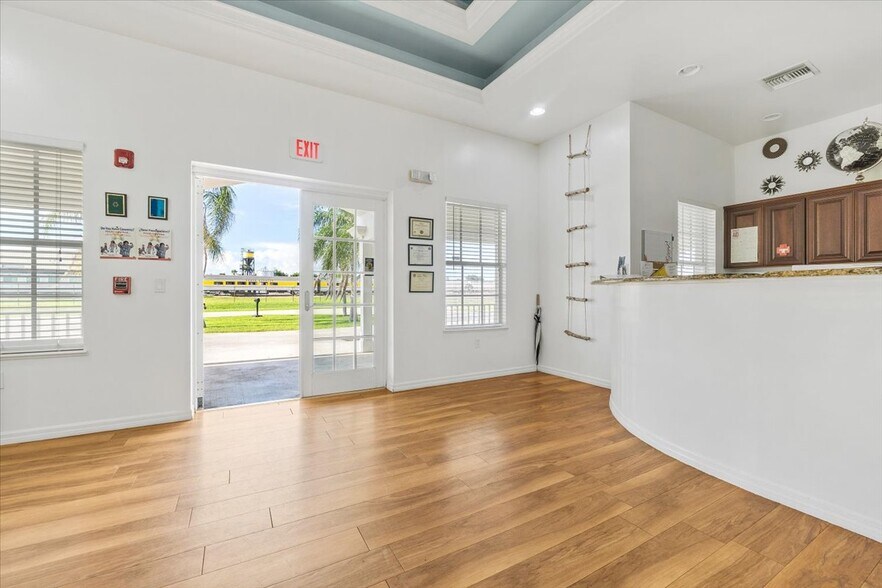 More Photos Of 180 Basilan Cres, Clewiston Daycare Center For Sale