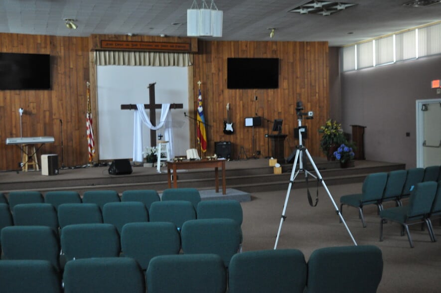 More Photos Of 2300 Mahantongo St, Pottsville Theater Concert Hall For Sale