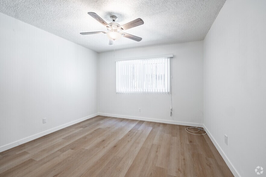 More Photos Of 6635 Wilkinson Ave, North Hollywood Apartments For Sale