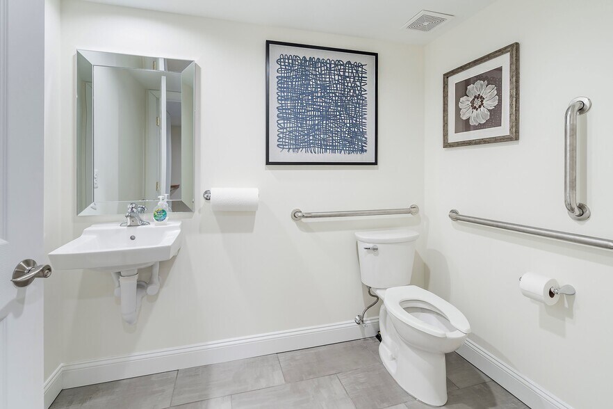 More Photos Of 121 Wells Mill Rd, Waretown Medical For Lease