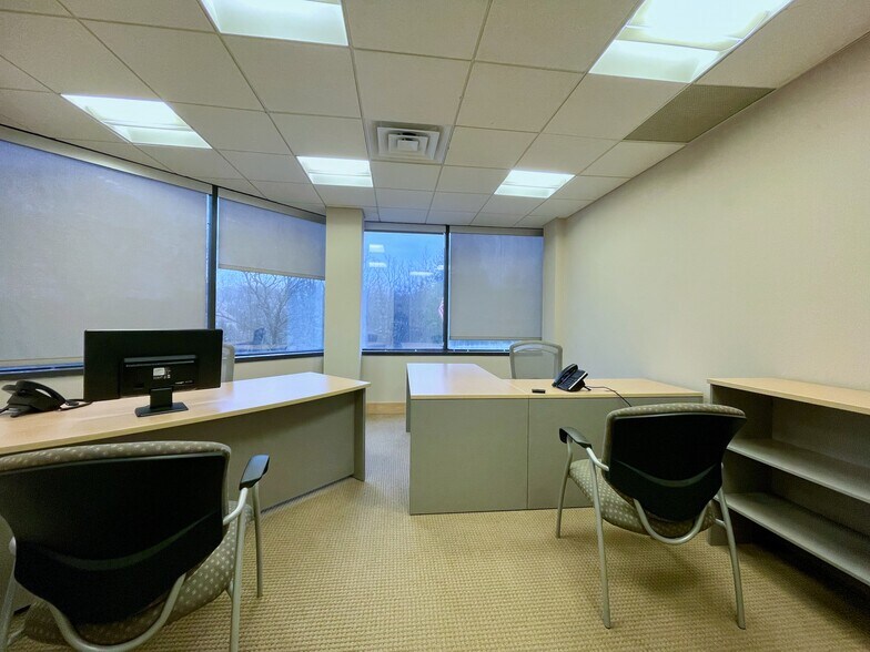 More Photos Of 90 Grove St, Ridgefield Medical For Sale