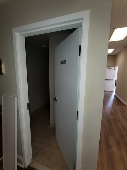 More Photos Of 501 Penn St, Reading Office For Sale