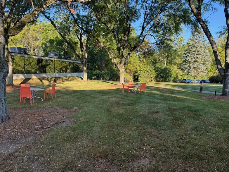 More Photos Of 6110 Constitution Dr, Fort Wayne Office For Lease