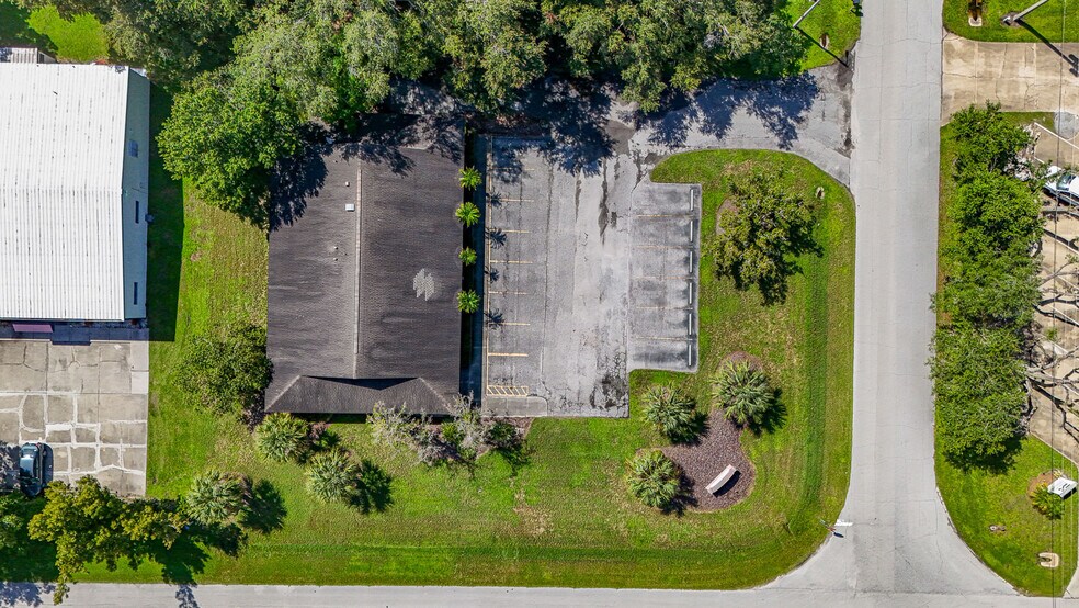 More Photos Of 1725 Barber Rd, Sarasota Office For Sale