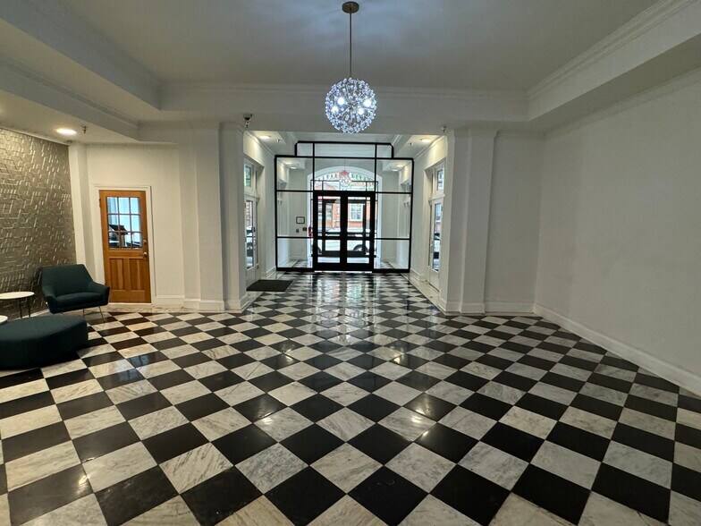 More Photos Of 90-98 W Washington St, Hagerstown Office Residential For Lease