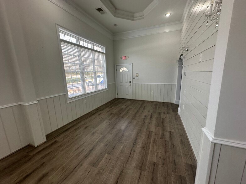 More Photos Of 10405 Old Alabama Connector Rd, Alpharetta Medical For Lease