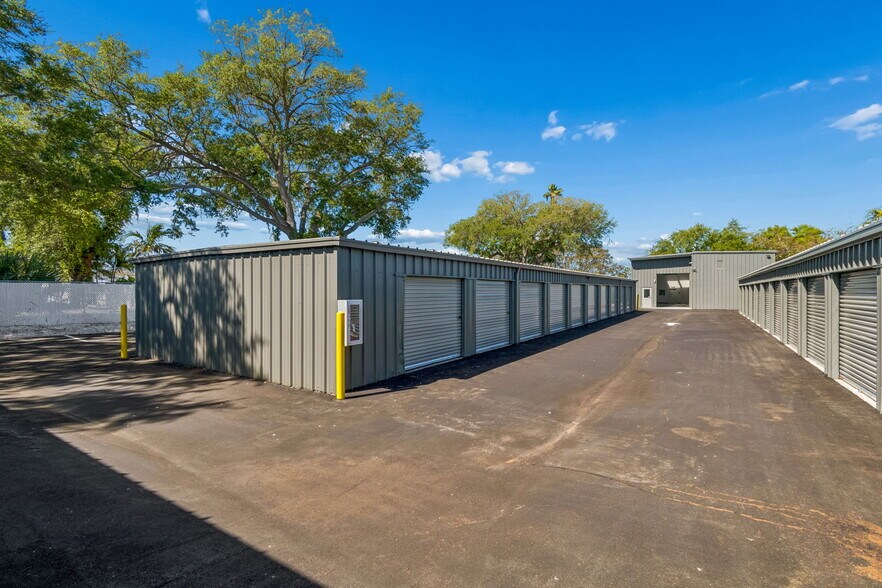 More Photos Of 1453 S Martin Luther King Jr Ave, Clearwater Warehouse For Sale