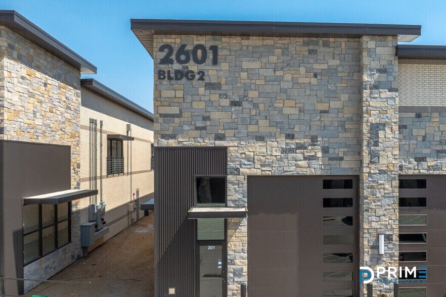 More Photos Of 2601 E State Highway 121, Lewisville Warehouse For Sale