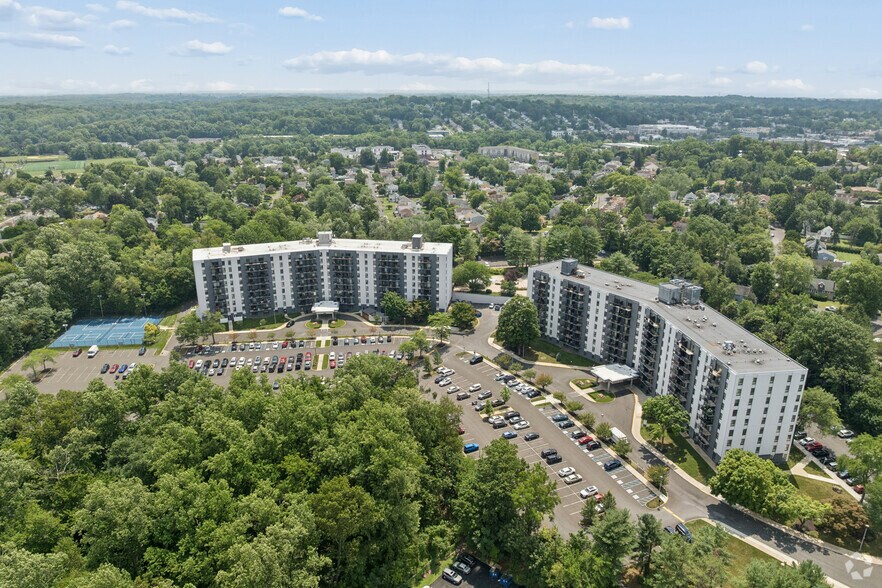 More Photos Of 1001-1003 Easton Rd, Willow Grove Apartments For Lease