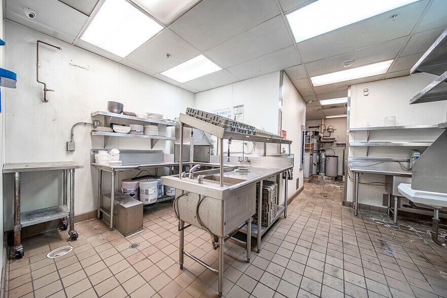 More Photos Of 580 N Atlantic Blvd, Monterey Park Apartments For Lease