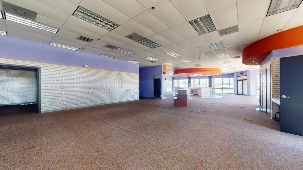 More Photos Of 4501 State Line Ave, Texarkana Unknown For Lease