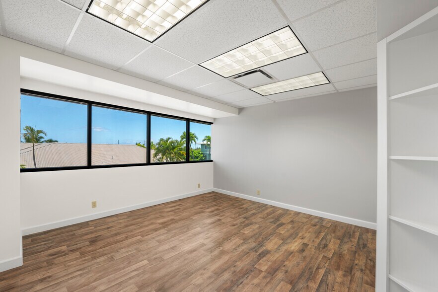 More Photos Of 75-167 Hualalai Rd, Kailua Kona Medical For Sale