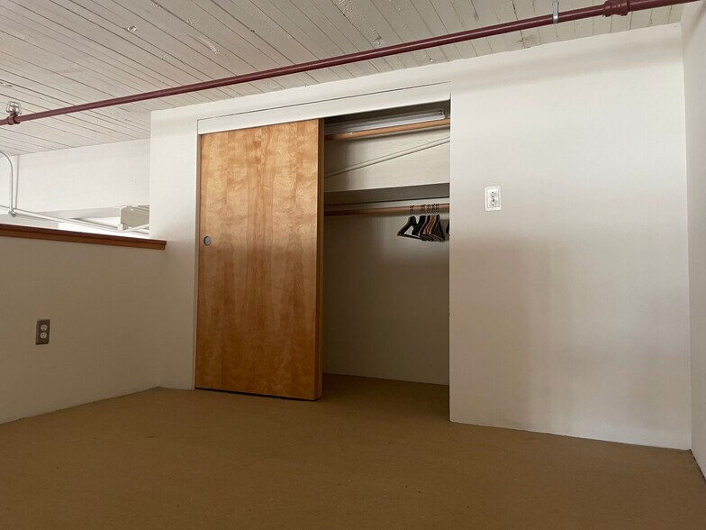 More Photos Of 1091 Calcot Pl, Oakland Office For Lease