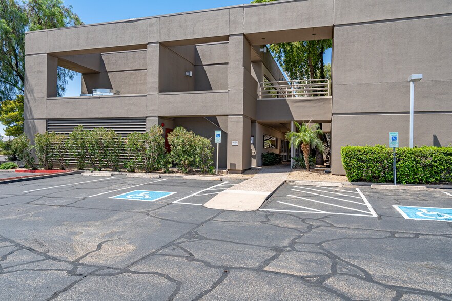 More Photos Of 13951 N Scottsdale Rd, Scottsdale Office For Lease