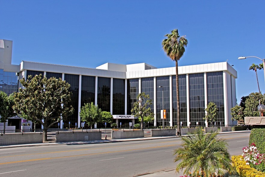 More Photos Of 401 E Highland Ave, San Bernardino Medical For Lease