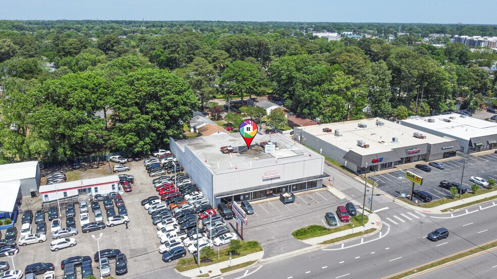 More Photos Of 6542 E Virginia Beach Blvd, Norfolk Freestanding For Lease