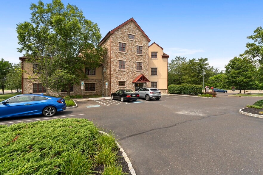 More Photos Of , Lower Gwynedd Office For Sale