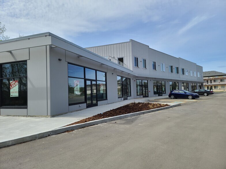 Primary Photo Of 5303 48 Ave, Redwater Storefront Retail Residential For Lease