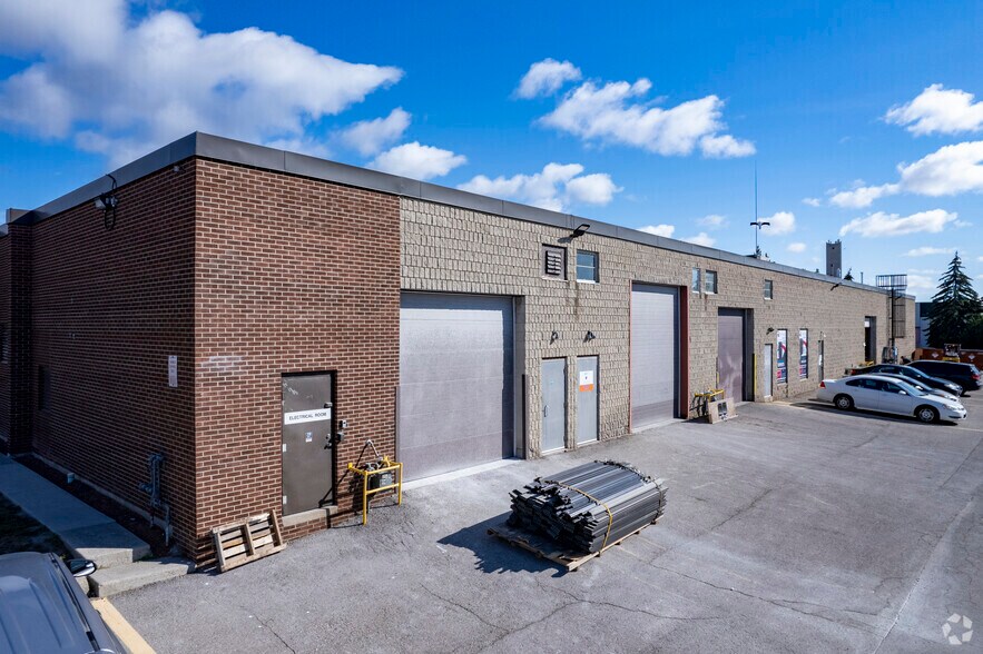More Photos Of 761-767 Mckay Rd, Pickering Warehouse For Lease