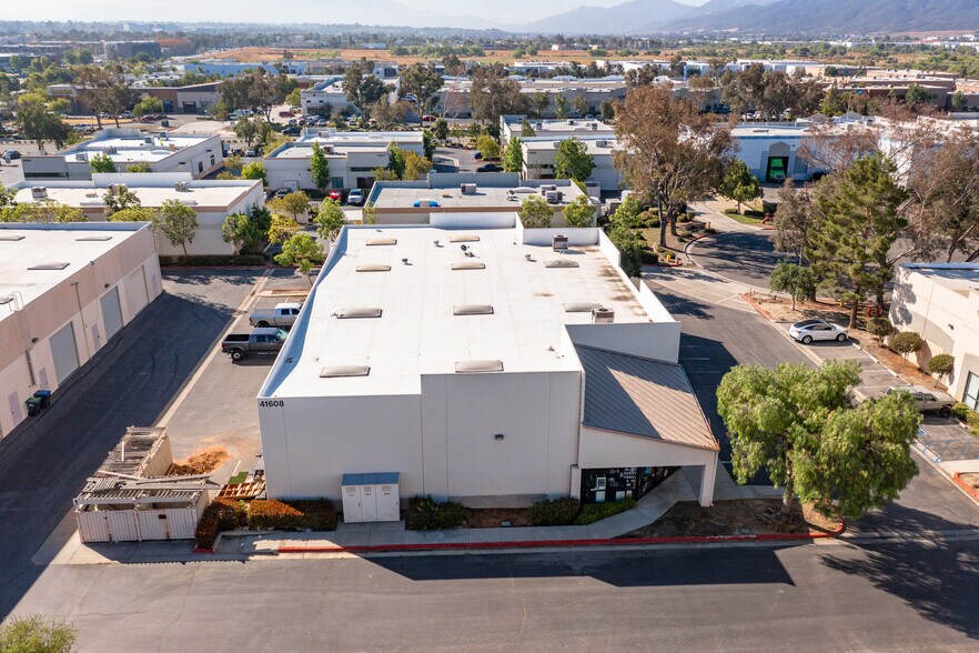 More Photos Of 41608 Eastman Dr, Murrieta Warehouse For Lease