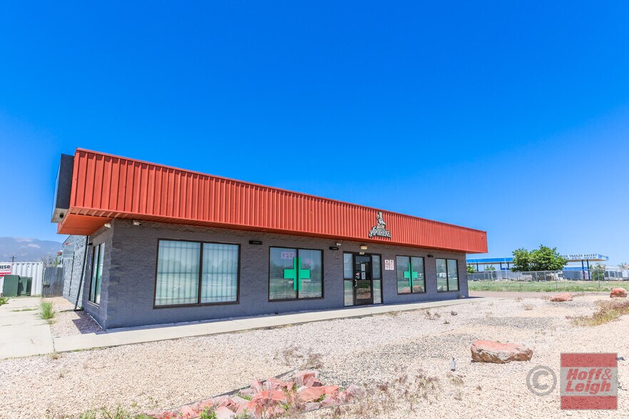 More Photos Of 2582 S Academy Blvd, Colorado Springs Freestanding For Sale