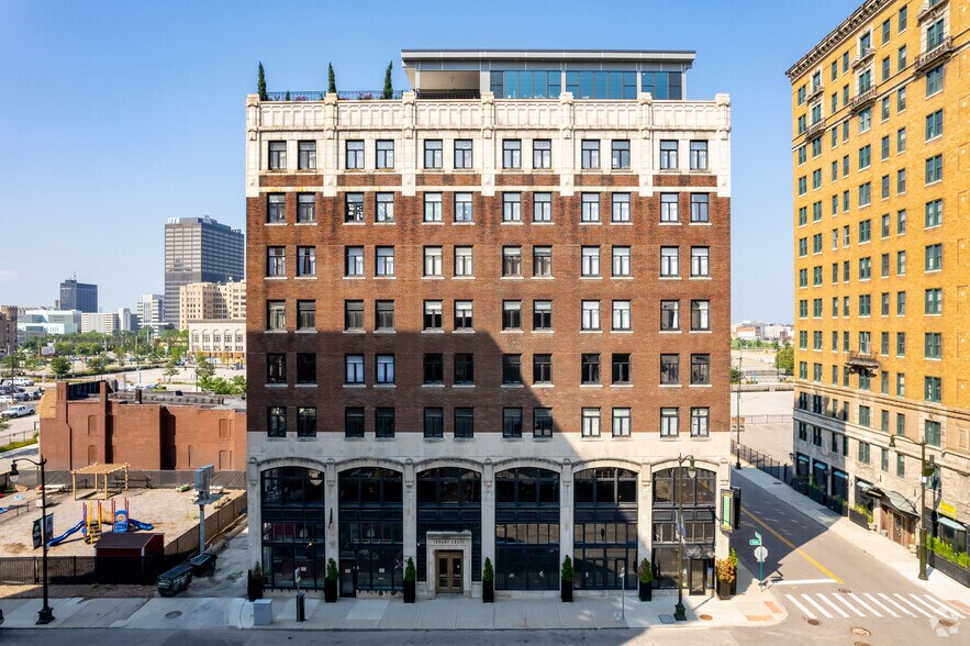 More Photos Of 2233 Park Ave, Detroit Apartments For Sale