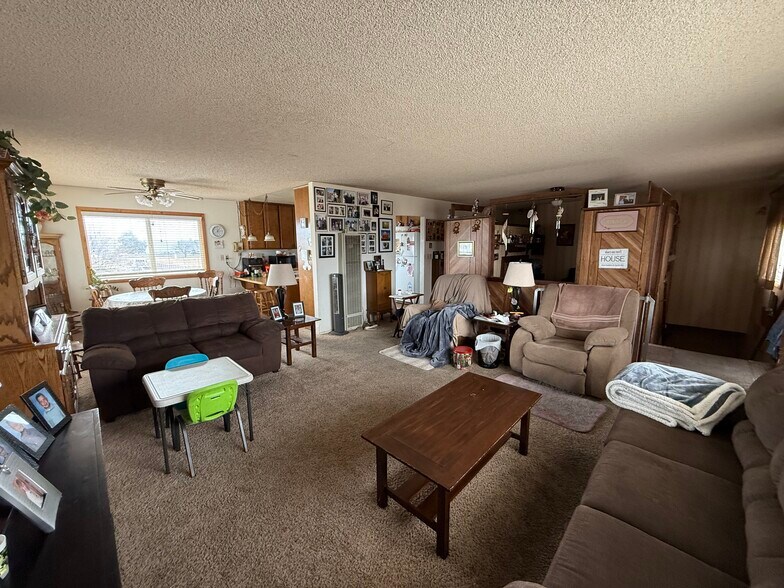 More Photos Of 950 Western Knolls Ave, Beaumont Industrial For Sale