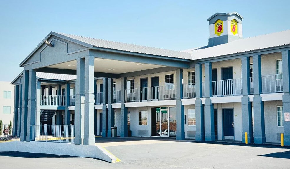 Primary Photo Of 1807 SE Frontage Rd, Van Horn Hotel For Sale