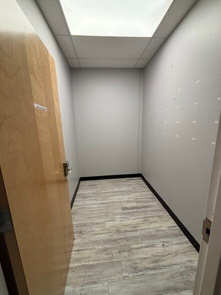 More Photos Of 3515 South St, Lafayette Unknown For Lease