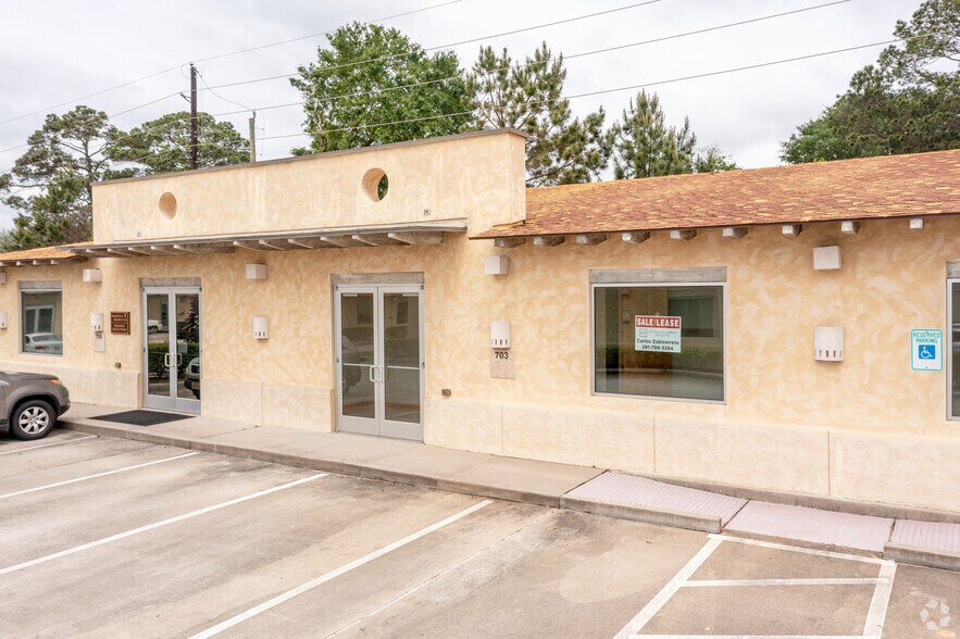 More Photos Of 25329 Budde Rd, The Woodlands Medical For Lease