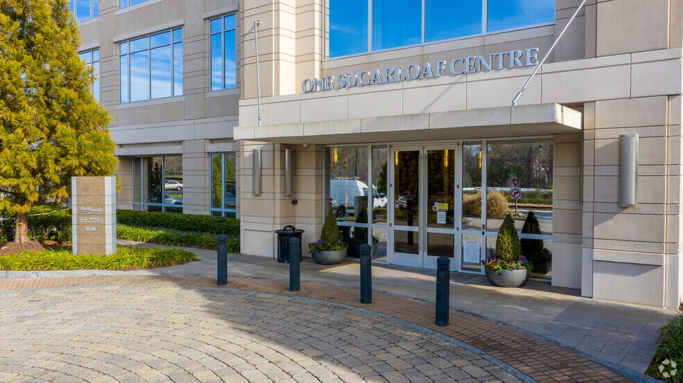 More Photos Of 1960 Satellite Blvd, Duluth Office For Lease