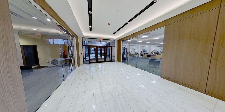 More Photos Of 1700 N Redbud Blvd, McKinney Office For Lease