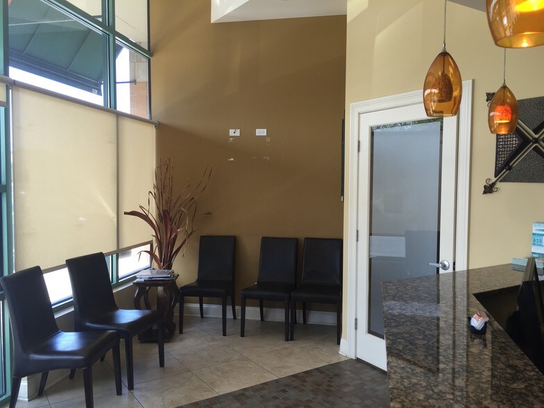 More Photos Of 1601-1747 S Cicero Ave, Cicero General Retail For Lease