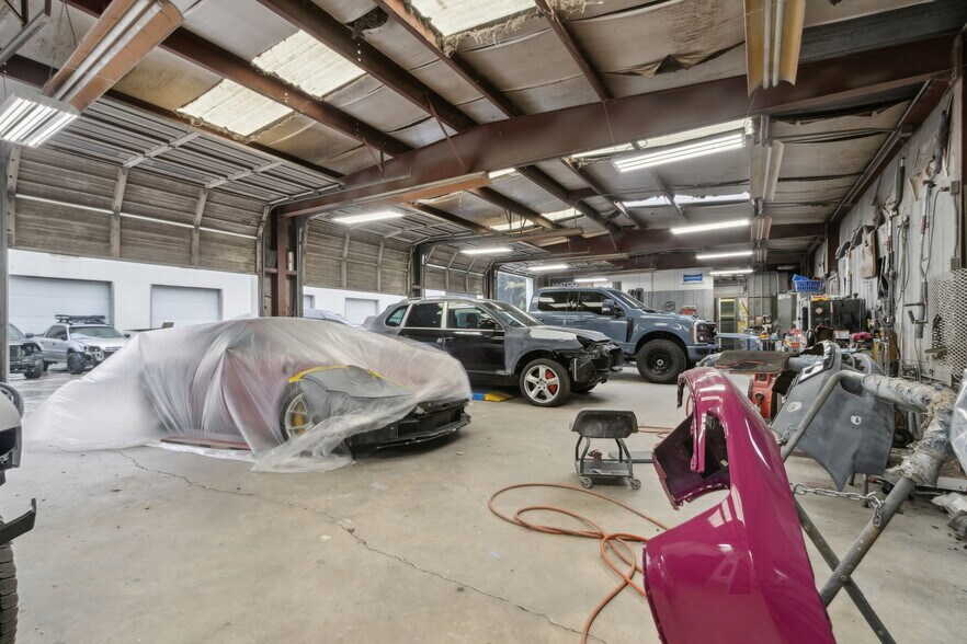 More Photos Of 1875 Airport Industrial Park Dr, Marietta Industrial For Sale