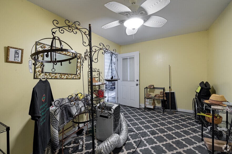 More Photos Of 150 Ridgemont Rd, Middletown Winery Vineyard For Sale