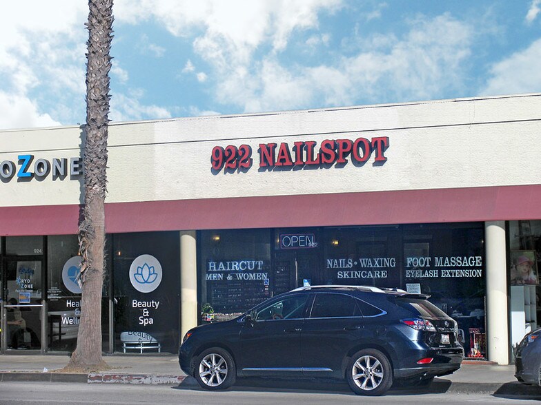 More Photos Of 920-926 Wilshire Blvd, Santa Monica Storefront For Lease