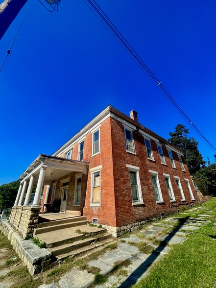 Primary Photo Of 401 Kentucky St, Louisiana Apartments For Sale