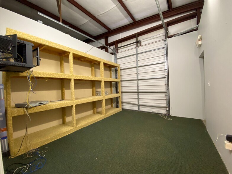 More Photos Of 455 Deanna Ln, Wando Storefront Retail Office For Sale