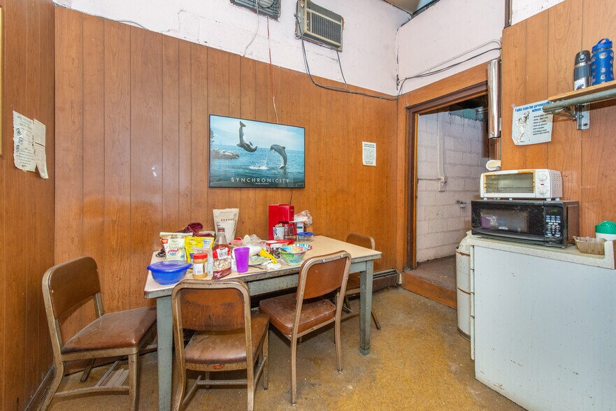 More Photos Of 158 Central Ave, Rochelle Park Industrial For Sale