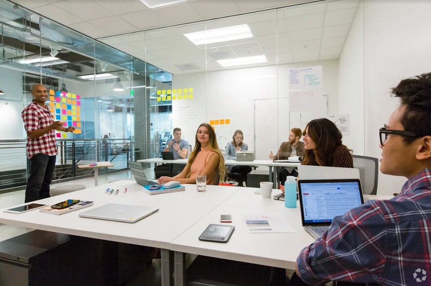 More Photos Of 8000 Avalon Blvd, Alpharetta Coworking Space