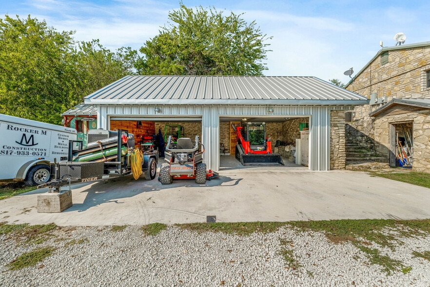More Photos Of 1321 N FM 56, Glen Rose Trailer Camper Park For Sale