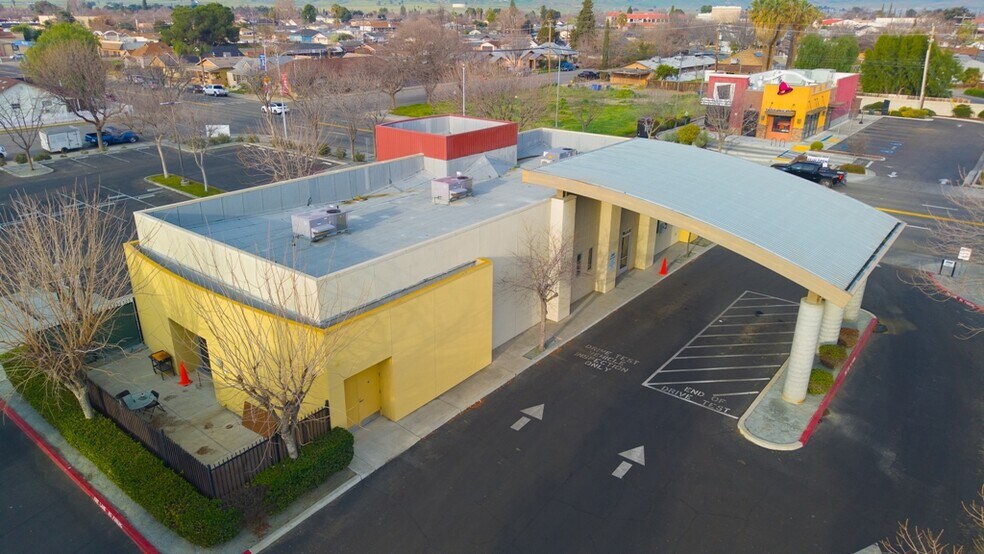 More Photos Of 406 E Elm Ave, Coalinga Office For Sale