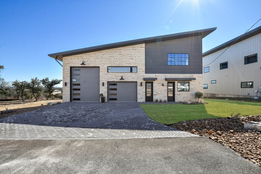 More Photos Of 1301 O Reilly Ct, Lakeway Specialty For Sale