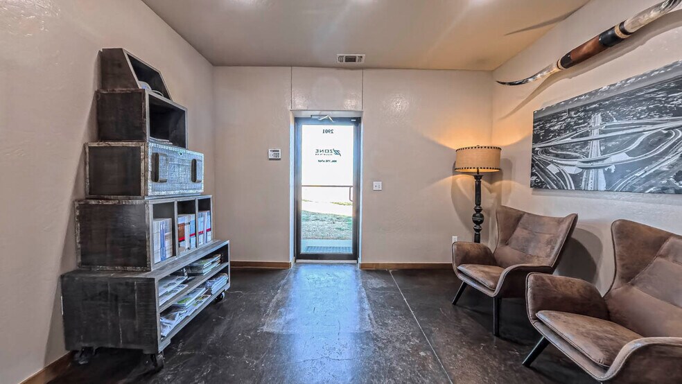 More Photos Of 2901 Lafayette Ln, Amarillo Warehouse For Sale